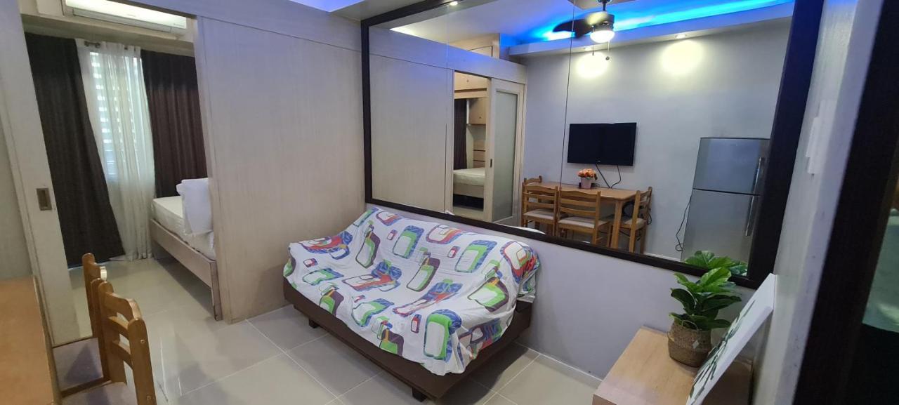 Condodeal At Sea Residences Манила Екстериор снимка