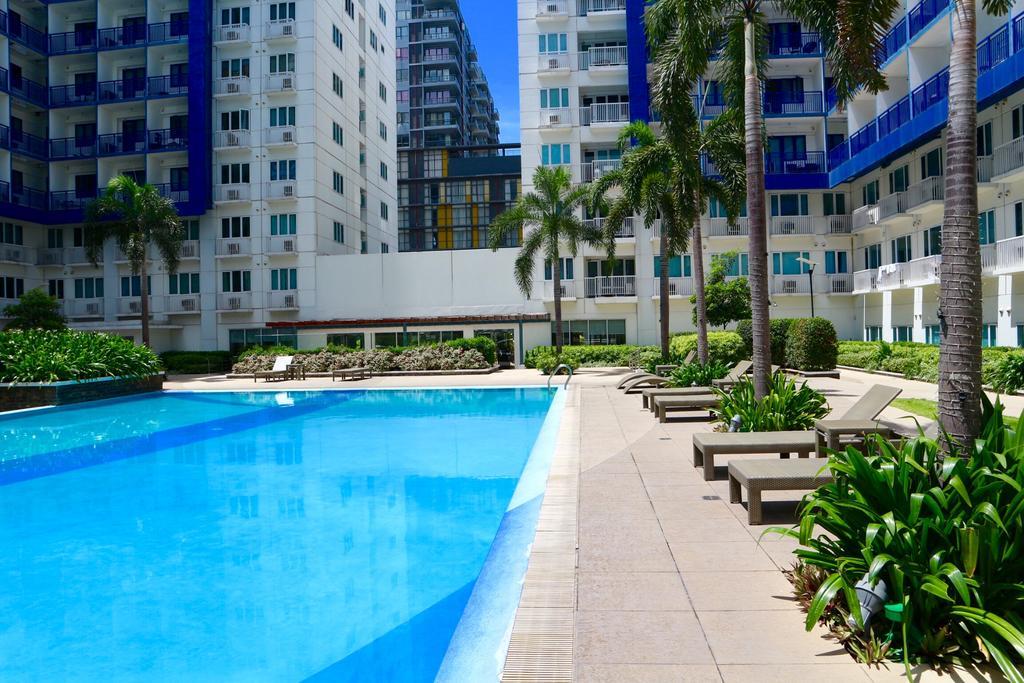 Condodeal At Sea Residences Манила Екстериор снимка